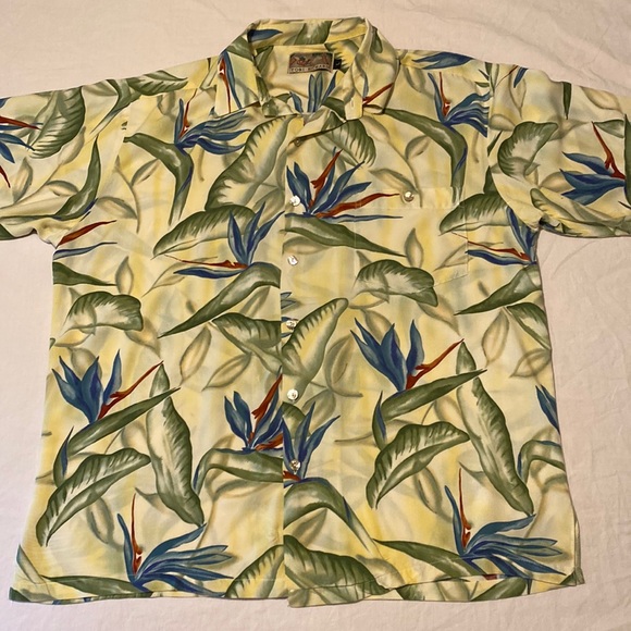 Tori Richard Other - Tori Richard rayon Hawaiian shirt size L
